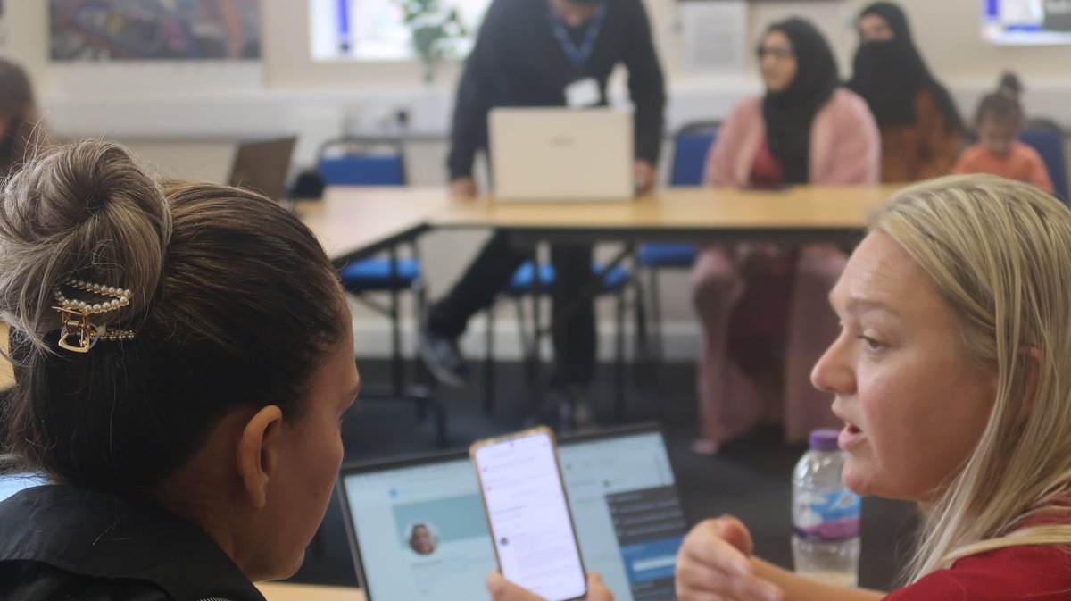 TyseleyEnergy's tweet photo. We were proud to host ReCognition Circular event here at TEP, as they spearheaded a fantastic initiative to end digital poverty in the Tyseley community. 💻They refurbished and donated 12 laptops, complete with Wi-Fi, to local residents who face barriers due to digital exclusion. https://t.co/kzFrNodhcc