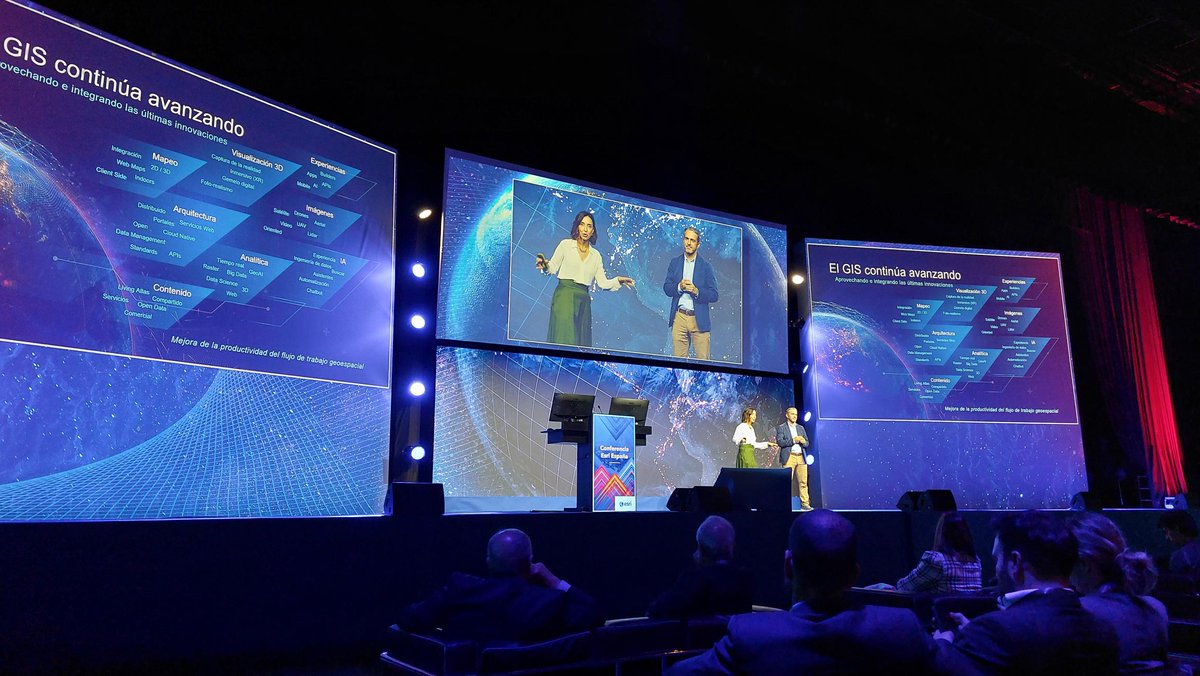 #CEsri24| Seguimos hablando sobre el poder de los sistemas geoespaciales de la mano de <a href="/aitorcalero/">Aitor Calero García 🇪🇸 🇪🇺 🇺🇳 🌍</a>, donde nos habla sobre la revolución del #IA en el #GIS
¡Síguenos aquí!