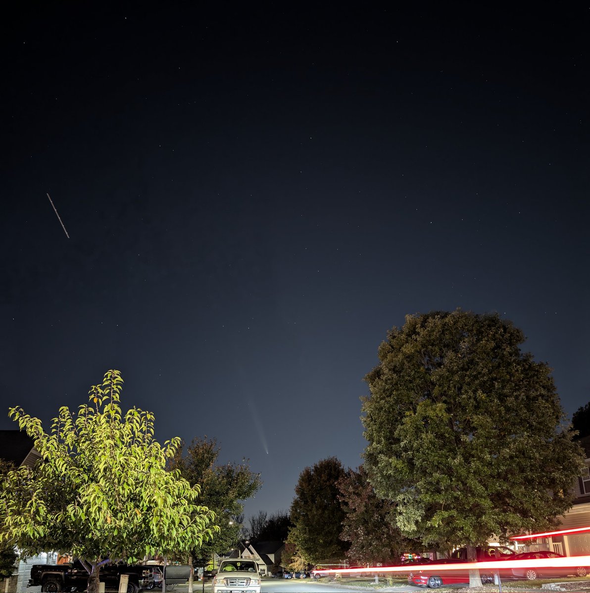 Astr0Batman's tweet photo. More of the comet C2023 A3 from 10/14/24.
#comet #tsuchinshanatlas #c2023a3 #stargazing #backyardastronomy https://t.co/EBmIca5bv8