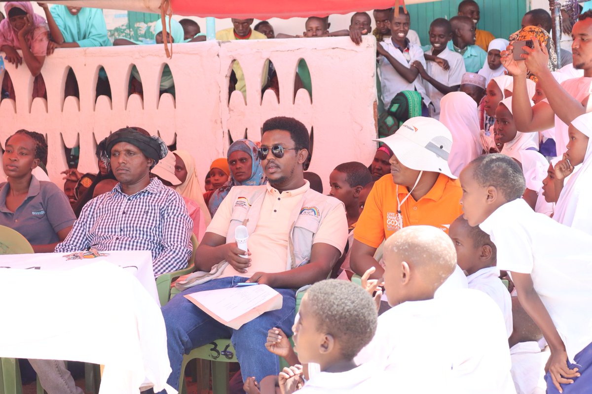 midpkenya's tweet photo. Ongoing #GlobalHandwashingDay celebration  at Korbesa dispensary, Isiolo county. The event is being hosted by @midpkenya in partnership with @ACFinKenya , @WorldVisionKE and the county government. https://t.co/CFKunlwywI