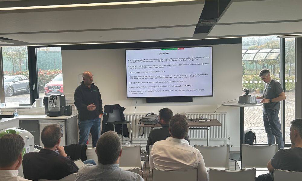 TyseleyEnergy's tweet photo. Huge Thanks to Everyone Who Joined Our Co-Creation Meeting! Last Week’s session on site brought together brilliant minds and fantastic discussions on hydrogen networks, magnet recycling, anaerobic digestion, and climate tech innovation. https://t.co/c3OCC1QaRT