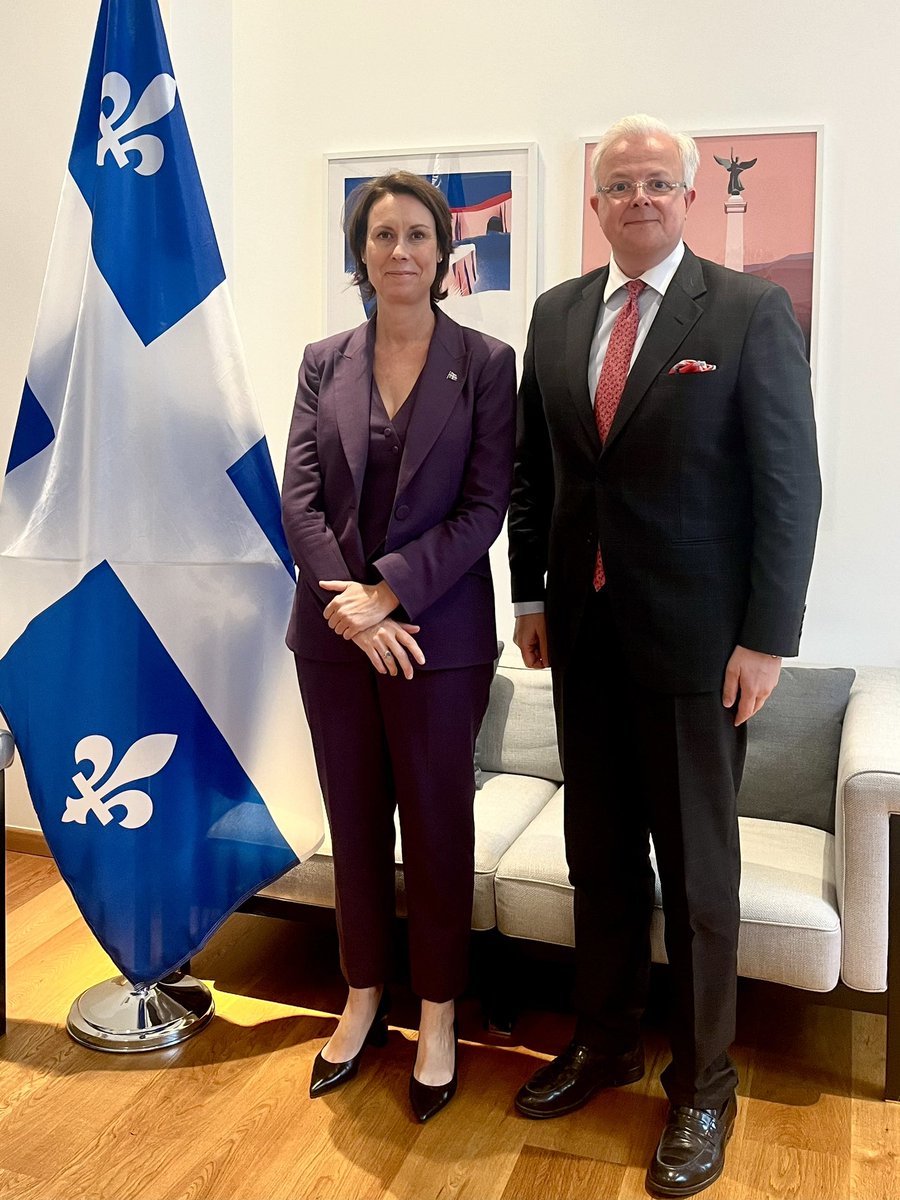 Geneviève Brisson (@genbrisson) on Twitter photo C’est un immense plaisir de recevoir et d’échanger avec le premier chef de mission désigné du Luxembourg au Canada <a href="/JCKugener/">Jean Claude Kugener</a> 🇱🇺 !
Félicitations et au grand plaisir de poursuivre cette belle collaboration Québec - Luxembourg !
<a href="/MRIF_Quebec/">Relations internationales du Québec</a> <a href="/QuebecBeneluxUE/">Québec à Bruxelles</a> C’est un immense plaisir de recevoir et d’échanger avec le premier chef de mission désigné du Luxembourg au Canada <a href="/JCKugener/">Jean Claude Kugener</a> 🇱🇺 !
Félicitations et au grand plaisir de poursuivre cette belle collaboration Québec - Luxembourg !
<a href="/MRIF_Quebec/">Relations internationales du Québec</a> <a href="/QuebecBeneluxUE/">Québec à Bruxelles</a>