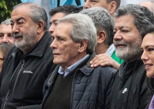 Sergio73725893's tweet photo. Hace 50 años que están y piden Renovación ...
Impresentables!!!!!!! https://t.co/QxLw7sLC0n