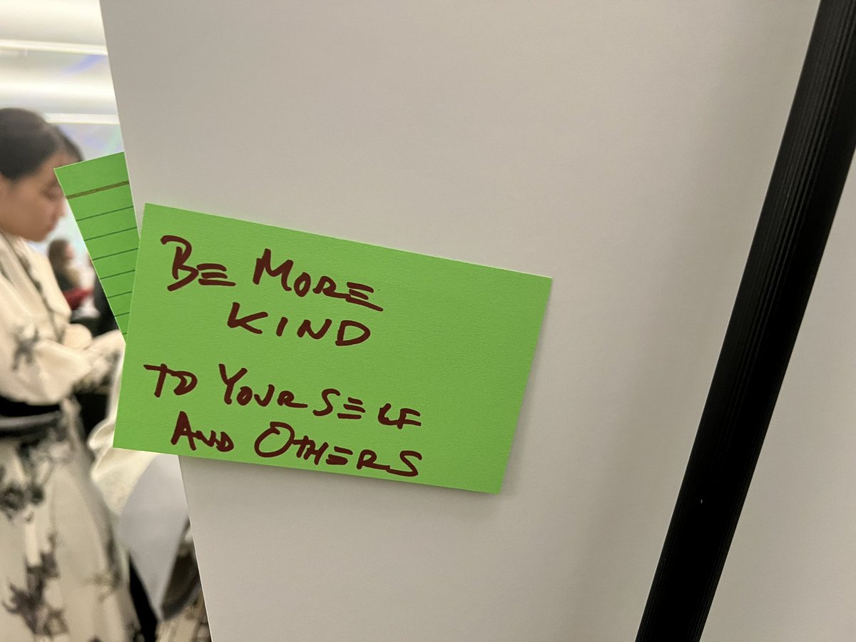 tvkatesnow's tweet photo. Celebrating 20 years of the Foundation for Art &amp; Healing! Art has an effect on us and helps us connect with others. What a wonderful event last night! They had many artistic stations. Chris and I tried writing a 6 word poem- see the green stickies https://t.co/aNIHIqTpXZ