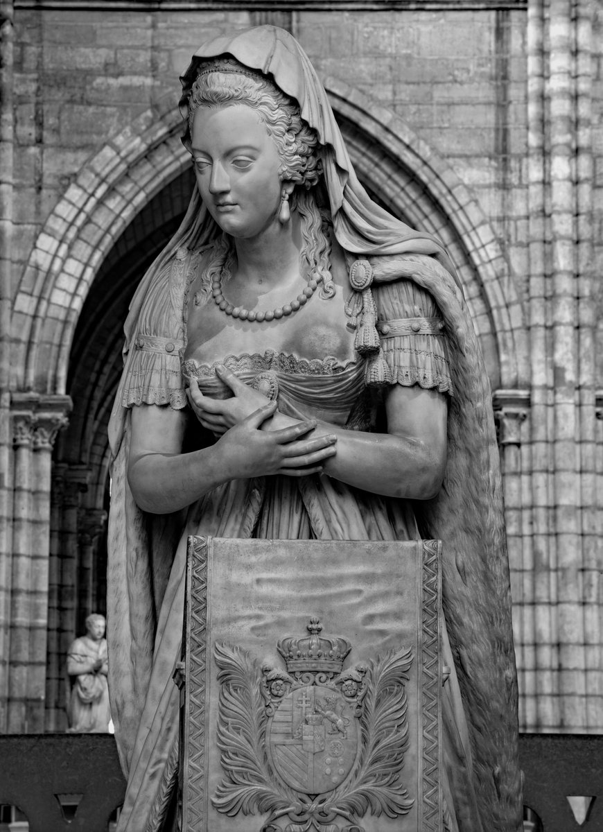 westernexile's tweet photo. Let us pray for the peace of Her Majesty Queen Marie Antoinette, slain in a ritual to break the faith of Europe 231 years ago today.

"I die in the Catholic, Apostolic and Roman religion, that of my fathers, that in which I was brought up, and which I have always professed"