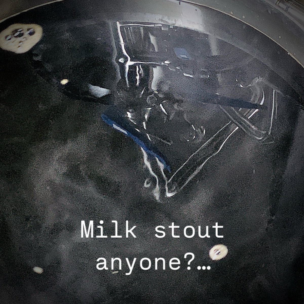 CwrwOtley's tweet photo. Milk stout anyone?…. 5.0% rich and juicy new beer. https://t.co/mLzAXg6dsS