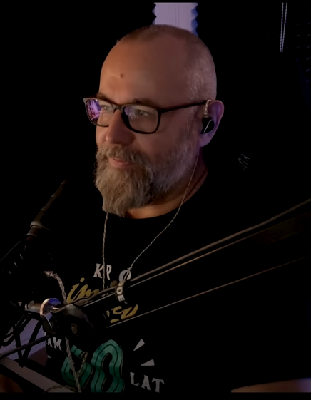 Jesior3's tweet photo. @edmundmcmillen @JohnnyUtahNG Ur polish doppelganger https://t.co/TkNIe1k9iY