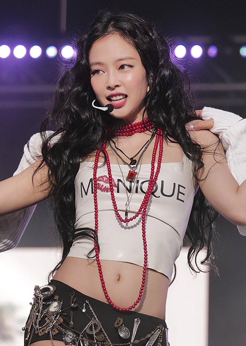 jenniepics's tweet image. 1 RT = 1 vote
1 REPLY = 1 vote

🎯GOAL: 5K RTs &amp;amp; 1K Replies! 

I vote for #jennie on #2024MAMAVOTE