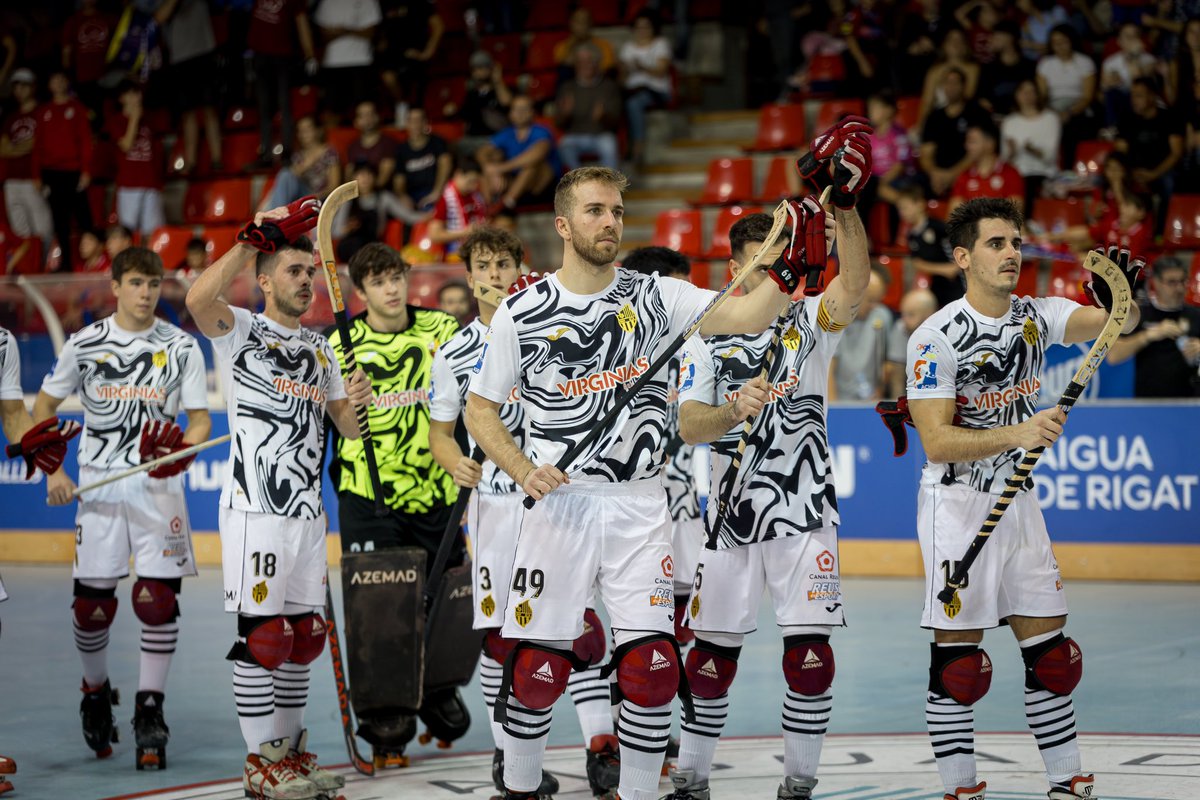 ReusDeportiu's tweet photo. 𝐂𝐥𝐮𝐛. Família. 𝐀𝐟𝐢𝐜𝐢𝐨́. Casa 🏔️⏳

Aquesta nit, TOTS al Palau d’Esports. 

#ForçaReus | #ReusSantJust https://t.co/A25ESMBuVW