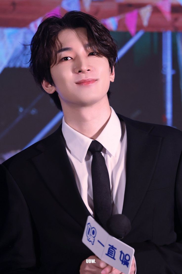 Wonwoo. tweet media