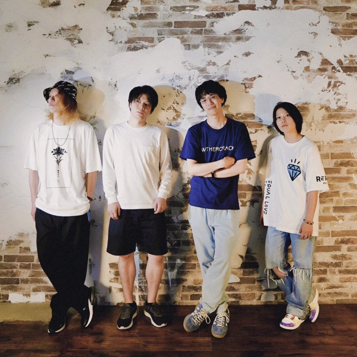 tatsu_t_'s tweet photo. おれはとまらねぇぞー！！

両方よろしく！
(stillアー写新しくせな) https://t.co/fDeDvKIa7W