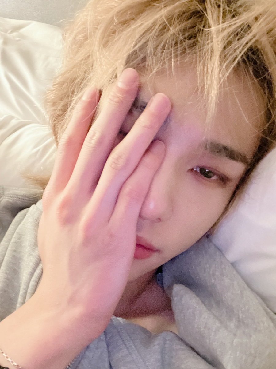 this is jeongin                      this is hyunjin

#현양 #hyunin #hyunjin #jeongin