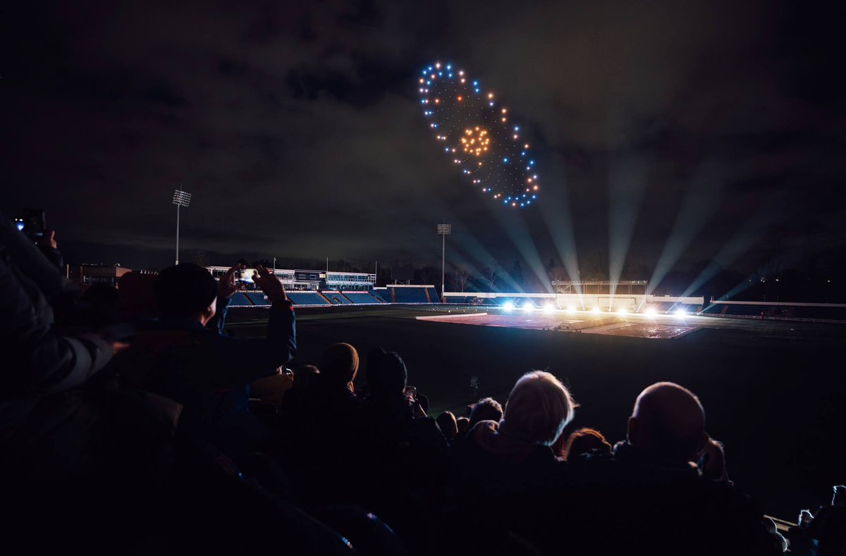 WhatsOnBrum's tweet photo. LAST CHANCE: Get 15% off tickets to Evolution, an epic drone light show taking place at @Edgbaston.😍✨

BOOK HERE 👉 https://t.co/46cm4RRY8s https://t.co/LbAhP3BEgy