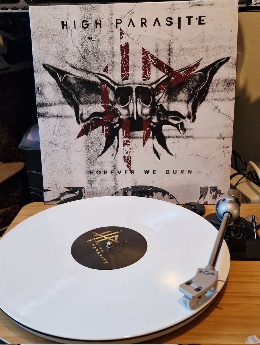 SuicidalAndroid's tweet image. #NowPlaying 

@HighParasite 
#ForeverWeBurn