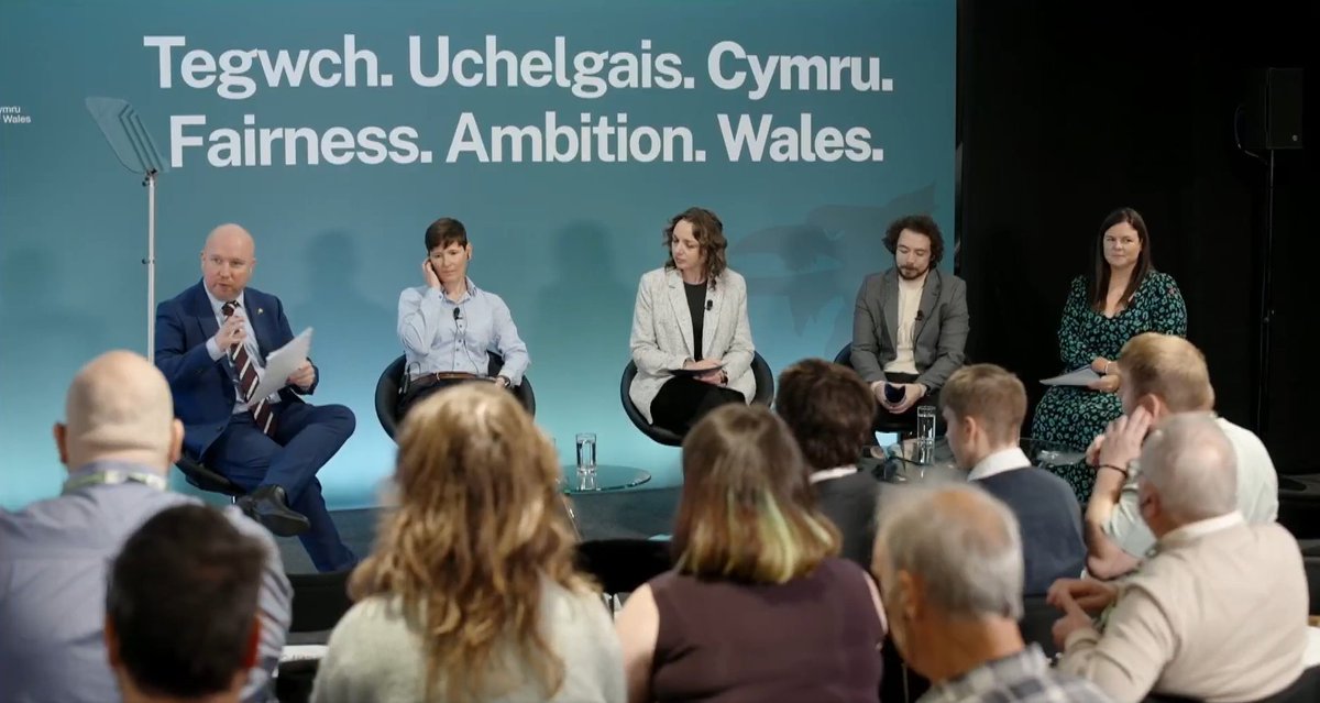 Pharmacists play a vital role in supporting mental health.

At the recent <a href="/Plaid_Cymru/">Plaid Cymru 🏴󠁧󠁢󠁷󠁬󠁳󠁿</a> conference, the importance of their contributions was highlighted by <a href="/Elenmai85/">Elen jones</a> who emphasised how pharmacists are making a real difference in patient care.

Read more👇
rpharms.com/about-us/news/…