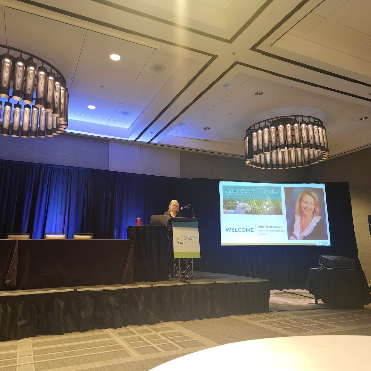 knowinvno1's tweet photo. @cerealsgrains Jennifer @BayStateMilling  just kicked off the conference!  It's going to be a remarkable day! Advancing the Future of Cereal Grain Science https://t.co/5dVjAbTPRY
