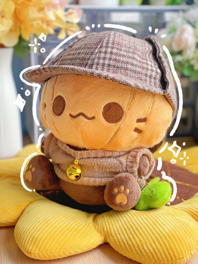 Should Pepper go as a cowboy or detective for Halloween? 🎃🐈‍⬛