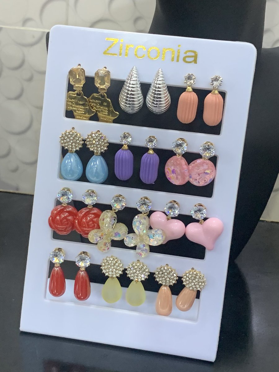 Oma_GuGu's tweet photo. Pictures so that you can screenshot and show your Bae.

Please I have restocked and I need to sell 😭🙏.

Please help us to RT 🥹.

🏷️ 1,500 per pair 

📍Abuja https://t.co/i5x7vSLTQ1