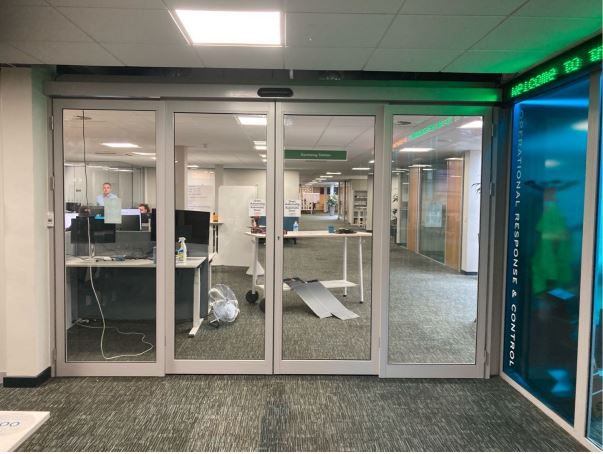 🔑 Project Highlight: Linea Building
Gary from BBI Group asked us to enhance an open-plan office with access-controlled doors. We opted for sleek bi-parting sliding doors.
#OfficeDesign #AccessControl #SlidingDoors