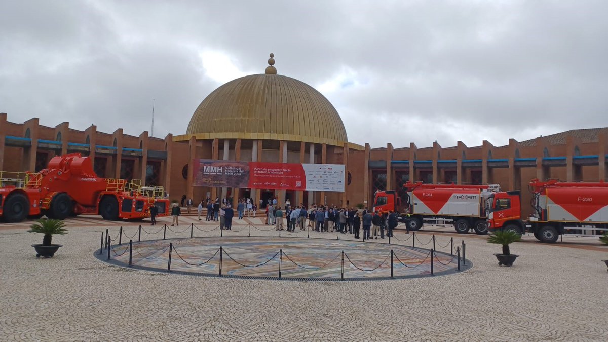 Estamos en  <a href="/fibesevilla/">Fibes Sevilla</a> asistiendo al gran evento del sector de la #minería: <a href="/MMHSeville/">Mining and Minerals Hall</a> . En su V edición, profundizamos en los procesos que este sector lleva a cabo ofrecer las mejores soluciones, apostando por las nuevas tecnologías del #agua.  #ExcelenciaGotaAGota