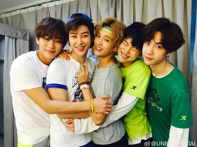 UNIQ_TURKEY's tweet photo. Bugün #UNIQ'in 10. Yılı... Bizler çok göremesek de herkese ve her şeye rağmen bir arada kalıp, birbirinizi sevip, destek olduğunuz için teşekkürler~ 10. Yılınız kutlu olsun sevgili UNIQ'imiz~💜 🎉🎊
#10YearsWithUNIQ https://t.co/avEdHbKRFa
