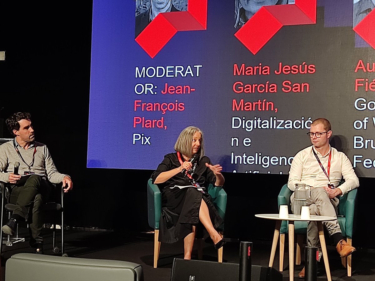 Ma Jesús <a href="/mjgsm/">Mª Jesús García San Martín</a> explica cómo compartir herramientas de formación y certificación en #Europa en #AllDigitalSummit en <a href="/LaNaveMadrid/">La Nave</a> @Pix_Official #ADSummit2024 #ForoDerechosDigitales #CiudadaniaDigitalComprometida