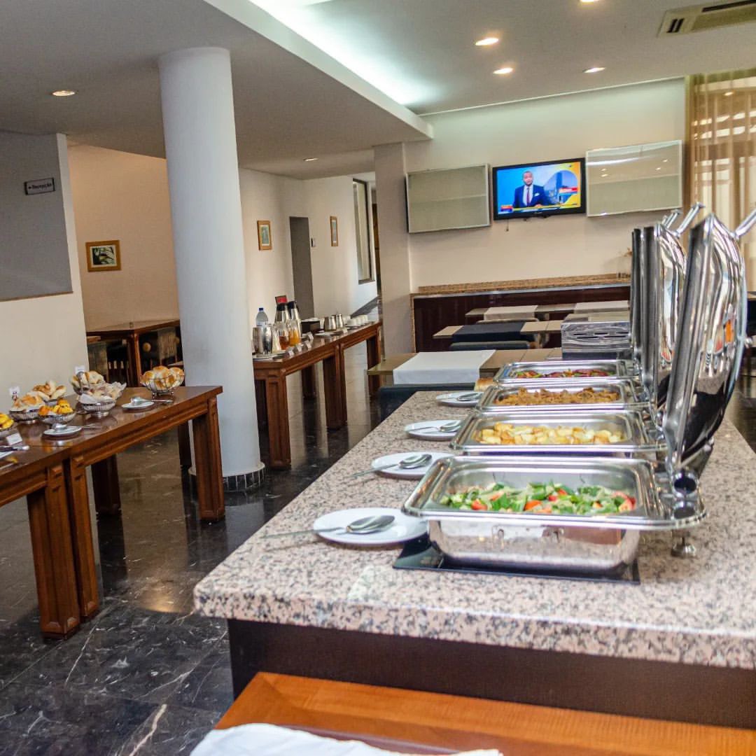HotelVIPMoz's tweet image. Start your day on the right foot at VIP Executive Tete! Our breakfast is prepared with care, freshness and flavors that awaken. 🌞🍽️ 

#VIPExecutiveTete #PerfectBreakfast"