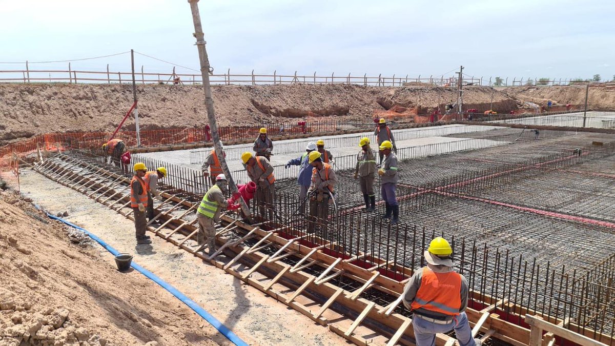 Con mucho trabajo y gestión, y con todo el empuje del Gobernador @MaxiPullaro seguimos impulsando más obras para nuestra querida provincia!
Acueducto Santa Fe - Córdoba
Se iniciaron las tareas de hormigón en Coronda.