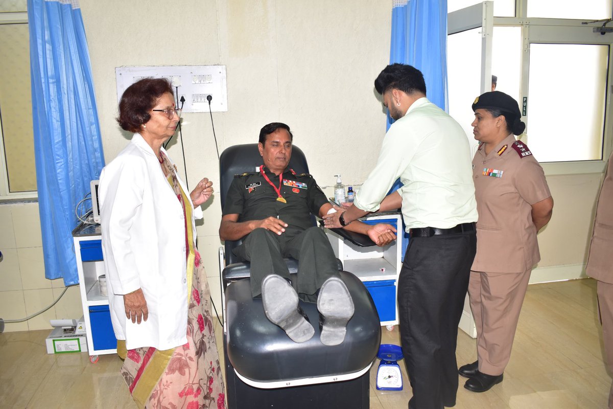 dgafms_mod's tweet image. General Hospital Ferozepur conducted Mega Blood Donation camp in association with Indian Society of Blood Transfusion and Immunohematology to commemorate #World Anaesthesia Day. The camp aimed at providing vital opportunity of donating blood and raising awareness about the…