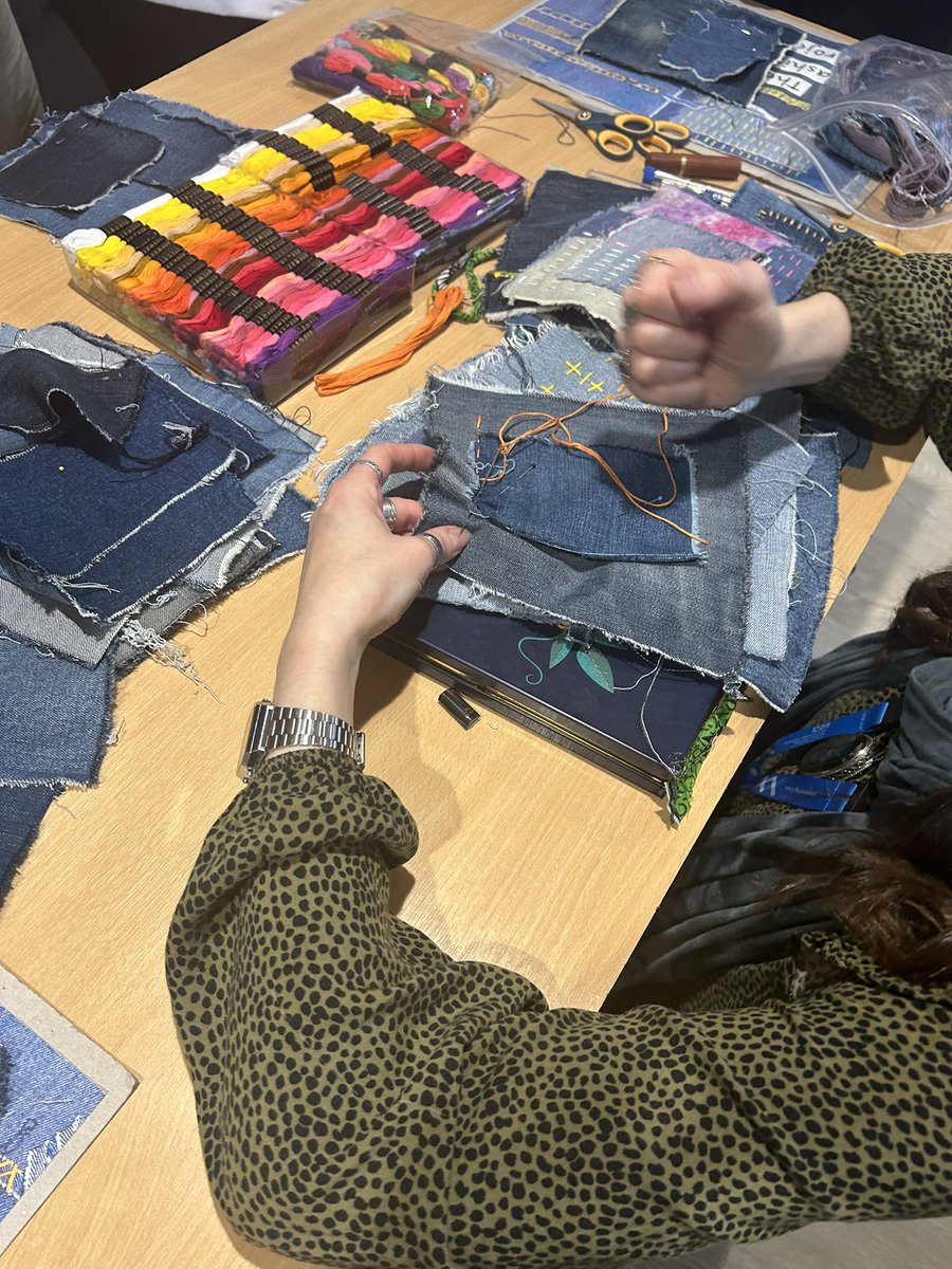 Emily Bell tweet media