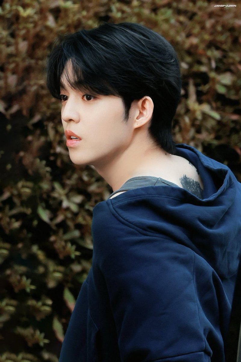 cscthnkr's tweet photo. SEUNGCHEOLS TATTOO… 😮‍💨 https://t.co/jkgsDabTfO