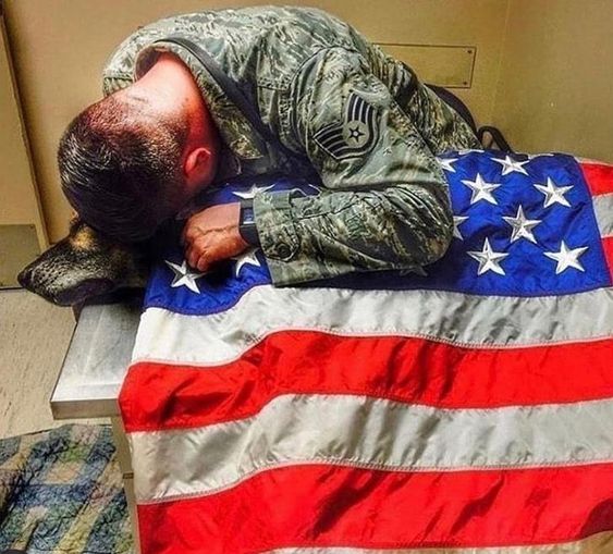 Last Goodbye to officer 😞
🥹🇺🇸Please don't swipe past without sending him some love and prayer 🥹🩷