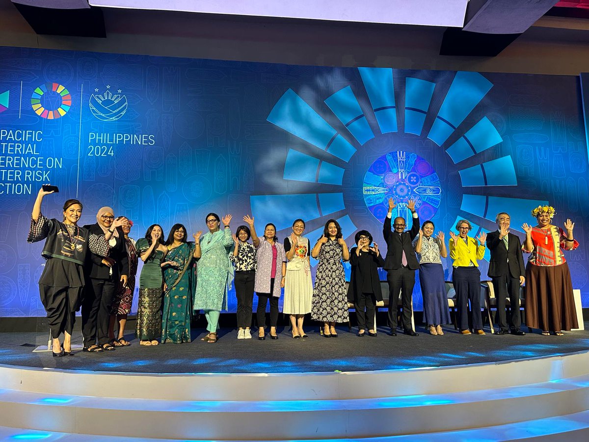 WIN_DRR's tweet photo. Tonight we pay tribute to incredible women who are reducing disaster risk &amp; building resilience in Asia &amp; Pacific. #WINDRR 🏆

"Women’s equal participation &amp; leadership in public life, including DRR, is an important goal in itself and essential for reducing risks." - @HeadUNDRR https://t.co/0PFAHijcsu