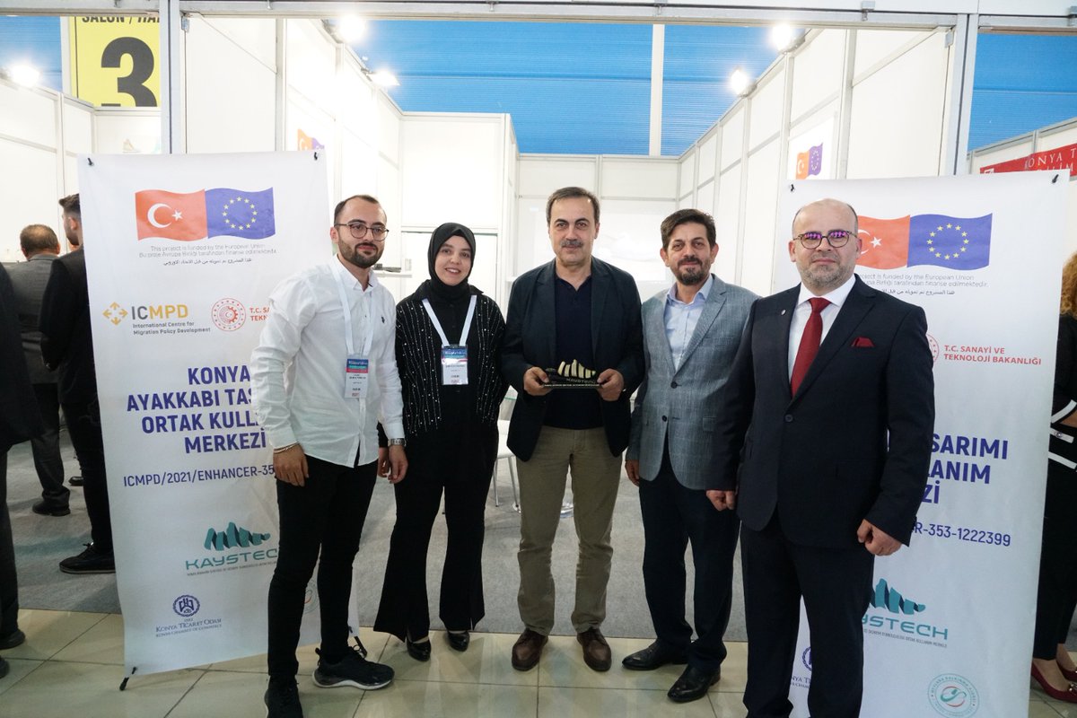 Konya Ticaret Odası Uluslararası Fuar Merkezimizde düzenlenen 2. Konya Ayakkabı ve Çanta Moda Fuarı'nın açılışını <a href="/ticaret/">T.C. Ticaret Bakanlığı</a> Bakan Yardımcımız Volkan Ağar'ın katılımıyla gerçekleştirdik. Fuarımızın sektörümüze ve şehrimize hayırlı olmasını diliyorum.