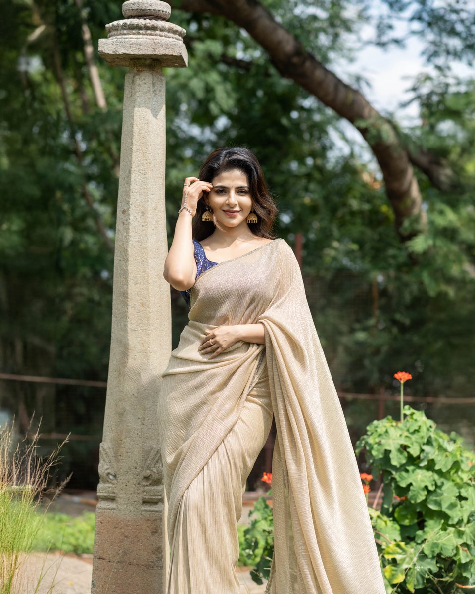 Ishmenon's tweet image. This is how I looked at the #nagabandham movie pooja ceremony that happened yesterday 🥰❤️
Honoured to be working in this film directed by @abhisheknaama garu, 
produced by #kishoreannapureddy @tarak.cinemas @abhishekpictures,