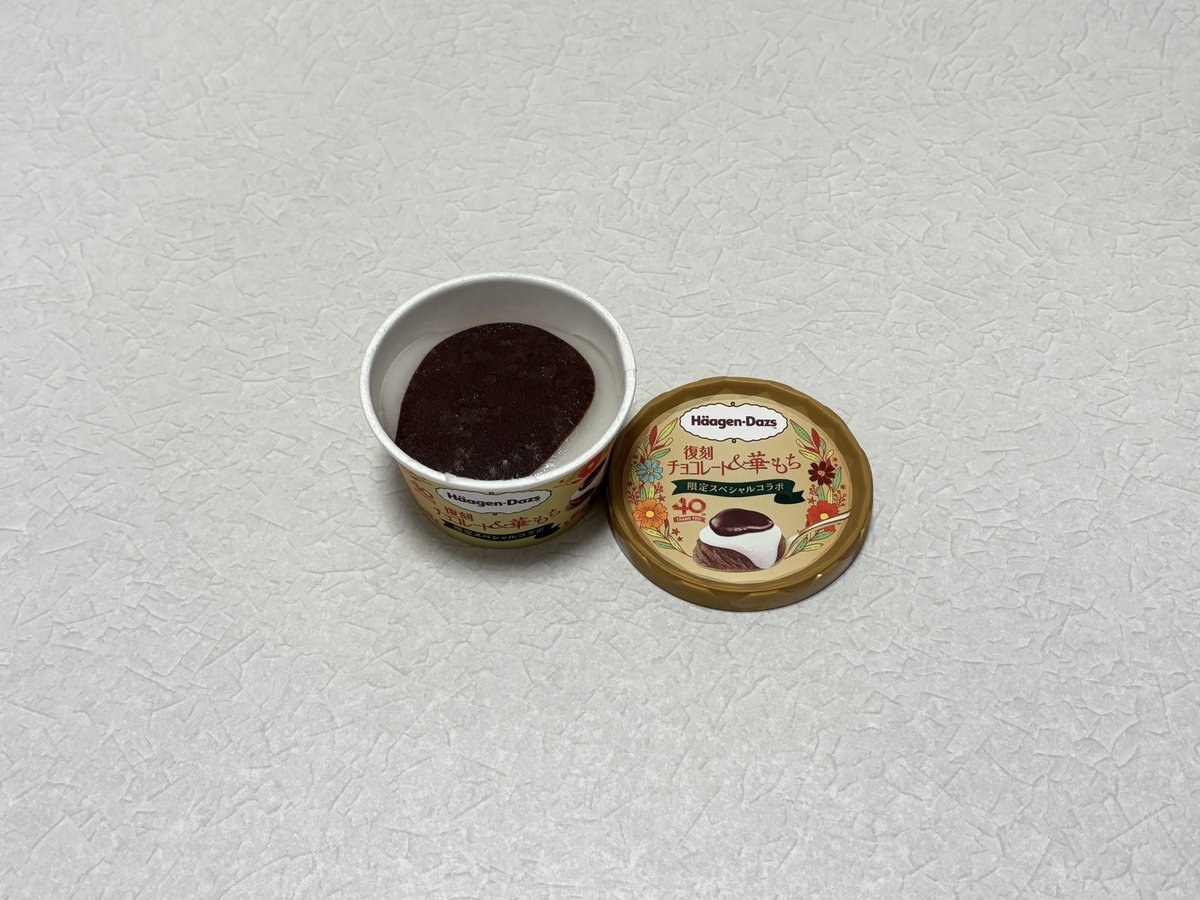 TanakaR17's tweet photo. 良−。（キャ）
普。（チョ）

#アイス #キャラメル #チョコレート #華 
#もち #復刻 #限定 #スペシャル #コラボ https://t.co/phWoaPfE4T