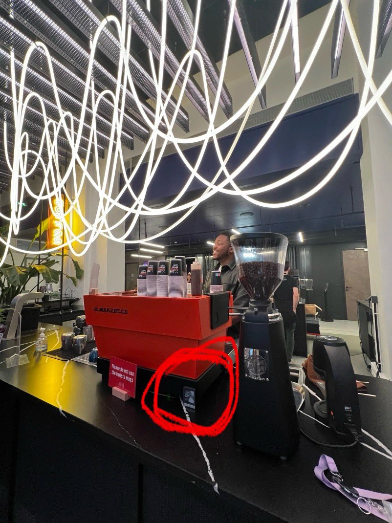 ZuckNFT's tweet photo. Found them! Need me a #FindLedgerFlex https://t.co/2romeoLsRW