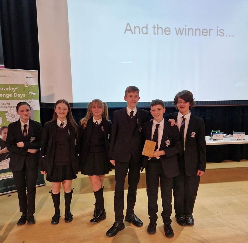 GateacreSchool's tweet photo. Our Y8 IET Faraday Challenge champions! Our pupils triumphed in the first session of this year’s National Engineering Design Challenge, competing against 5 local schools. They were thrilled with their top-secret winning prototype!
#GateacreScience #GateacreSchool #gateacreGREAT https://t.co/2KXYOpg93S
