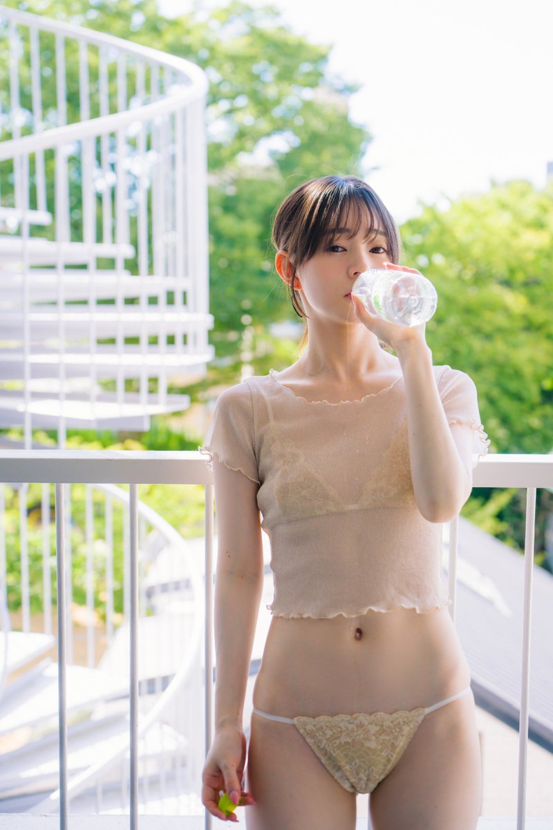 近衛りこさんのエロ画像、2024年10月16日20時49分05秒に投稿