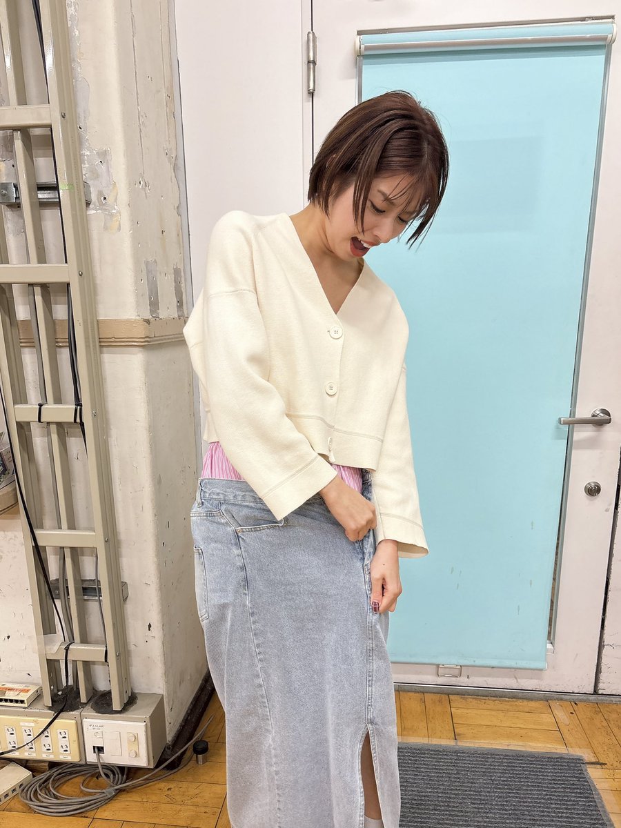 shiyooori's tweet photo. 「あと1分で家でないといけないのにチャック噛んだ人」

#遅刻確定 
#焦りすぎて汗だく
#急いでる時こそこうなる
#地味ハロウィン
#地味ハロウィン2024 https://t.co/Y8Qbnr8GvL