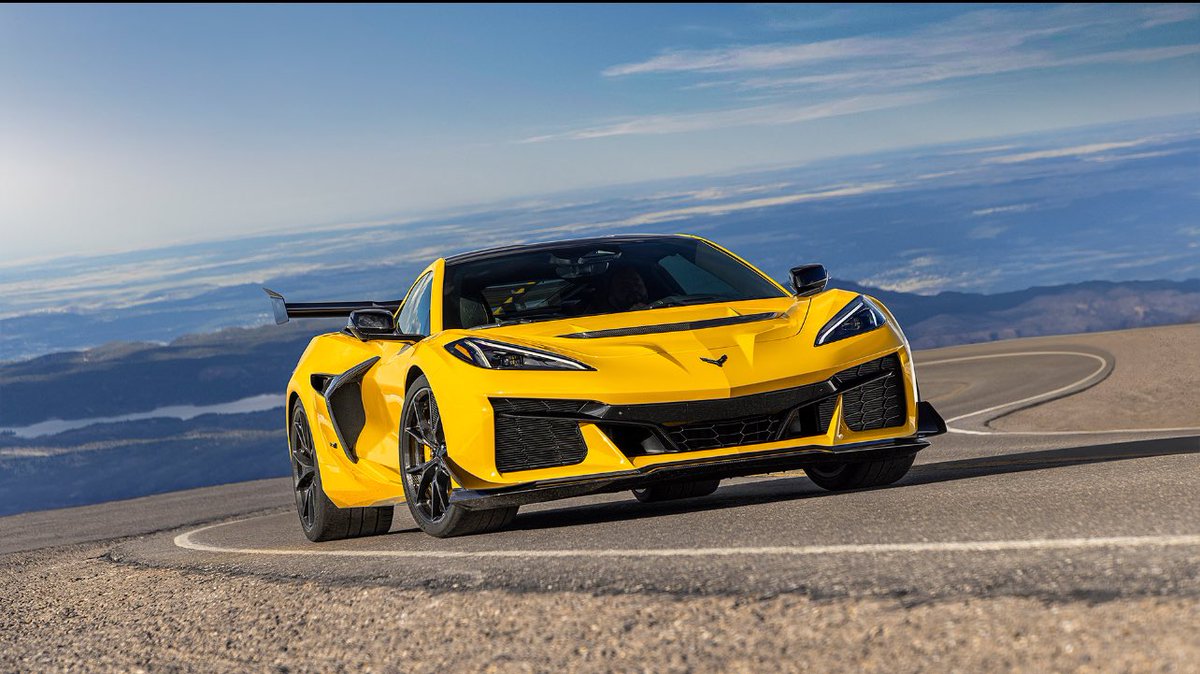 Supercars. tweet media