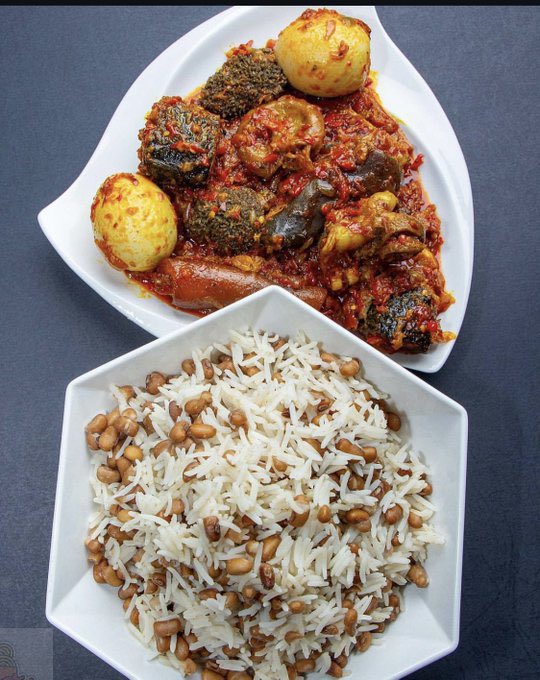 dharmmy_'s tweet photo. In the honor of World Food Day, tastes of culture is bringing everyone together on one Dining table and you shouldn’t miss this for anything.! 😍🥰💃💃💃

#FoodFestivalAbuja
#LongestDiningTableinNigeria https://t.co/qHygQrJrw2