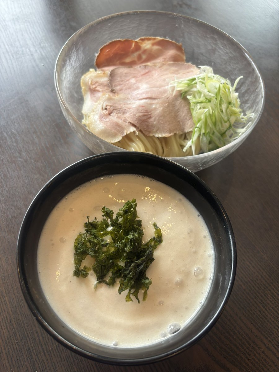 Yonagohechikan's tweet photo. 10月17日（木）昼営業メニューは

煮干中華蕎麦
濃厚伊吹いりこ蕎麦
紅ズワイ蟹と鯛の合わせ蕎麦
牡蠣の和出汁蕎麦
牡蠣バターの和出汁蕎麦
柑橘魚介つけ蕎麦
明太子のつけ蕎麦　鯛のエスプーマ仕立て

ご来店お待ちしております。
#鳥取県
#yonago_city 
#煮干ラーメン
#福岡謹製明太子
#つけ蕎麦 https://t.co/E83BIJJ82O