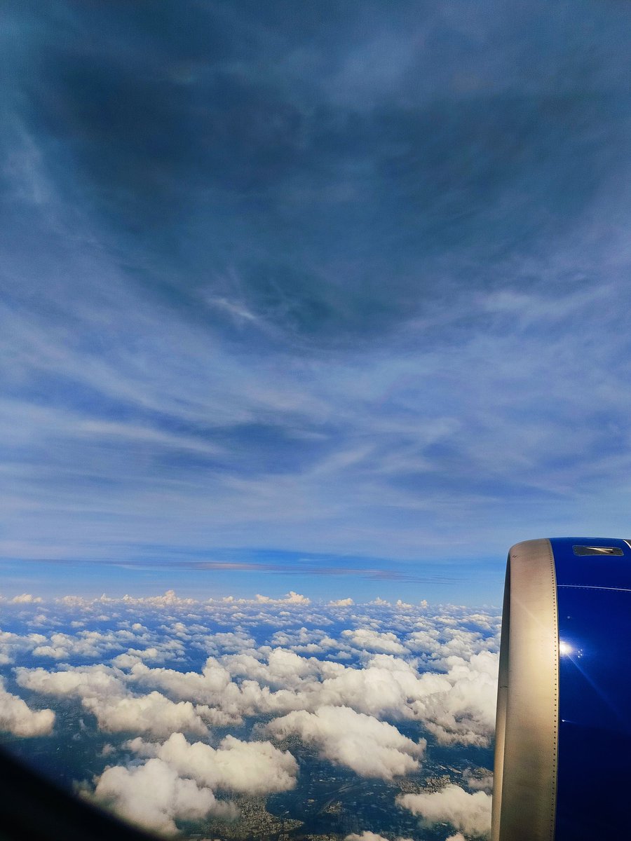 AMARAPAVANKUMAR's tweet photo. Thanks @IndiGo6E for giving a wonderful experience in air. https://t.co/pTBnKj6UGQ