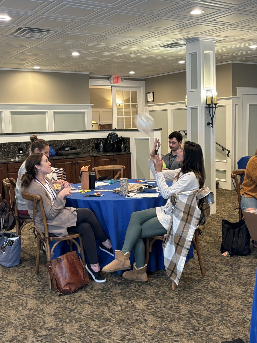 mindbodyteam's tweet photo. Participants at the Motivate With Movement workshop enjoyed the “Thought Balloon” activity, which encouraged classroom interaction and deeper thinking, all while stimulating the brain and keeping students actively engaged.

https://t.co/XnmtMvOkfy https://t.co/6Za13JHaNl
