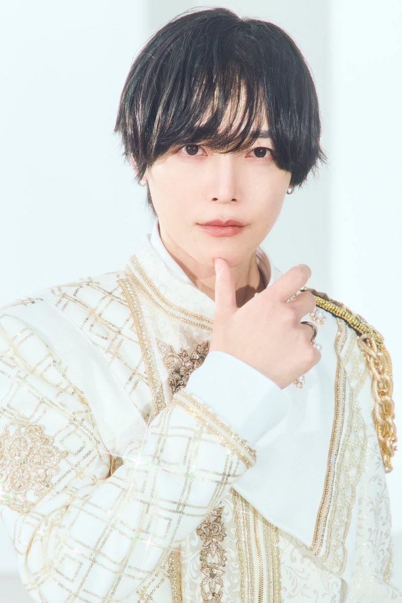 SSAW_collection's tweet photo. 伊織蓮（@iori_ren__）
担当カラー：🤍
誕生日：12/9
身長：180cm
MBTI：ENTJ
血液型：A型

もりさわかずき（@jack_red_mori）
担当カラー：❤️
誕生日：2/26
身長：170.7cm
MBTI：ESTJ
血液型：O型

フォロワー500人達成&amp;RP.♡合計600以上で3人目のメンバー公開 https://t.co/GcBXEiaxLe