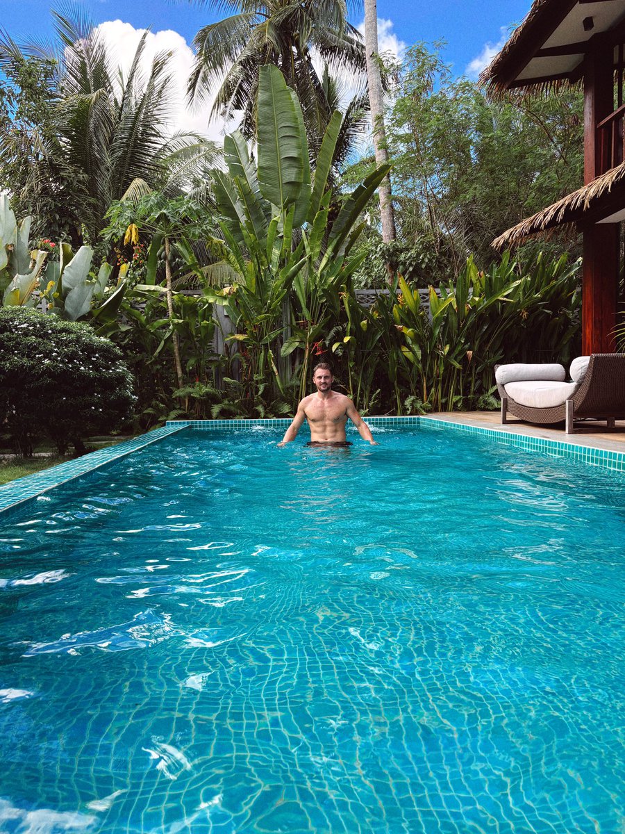ryanclarkeuk's tweet photo. island life 🏝️ https://t.co/kKqo3hltmC