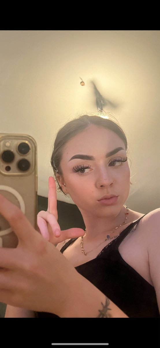 roxmiss258's tweet photo. Zin in een drain😈

#findom #paypig #finsub #femdom #walletdrain #findomnl https://t.co/nKpcqRoQ9R