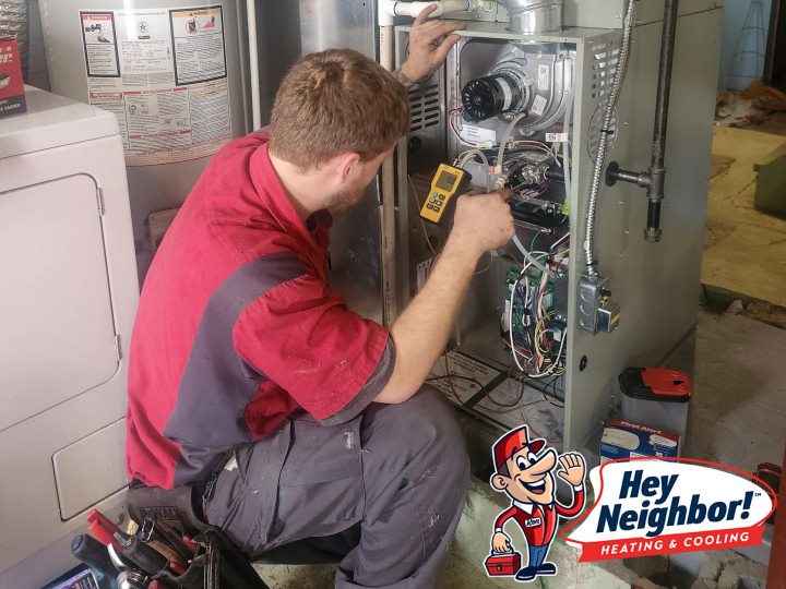 HeyNeighbor_'s tweet photo. Save on energy bills with regular HVAC maintenance! 💡 Schedule your fall tune-up with us today and keep your system running efficiently. 💪 #HeyNeighbor #HVAC #EnergySaving #WednesdayWisdom https://t.co/xZX73Hhxth