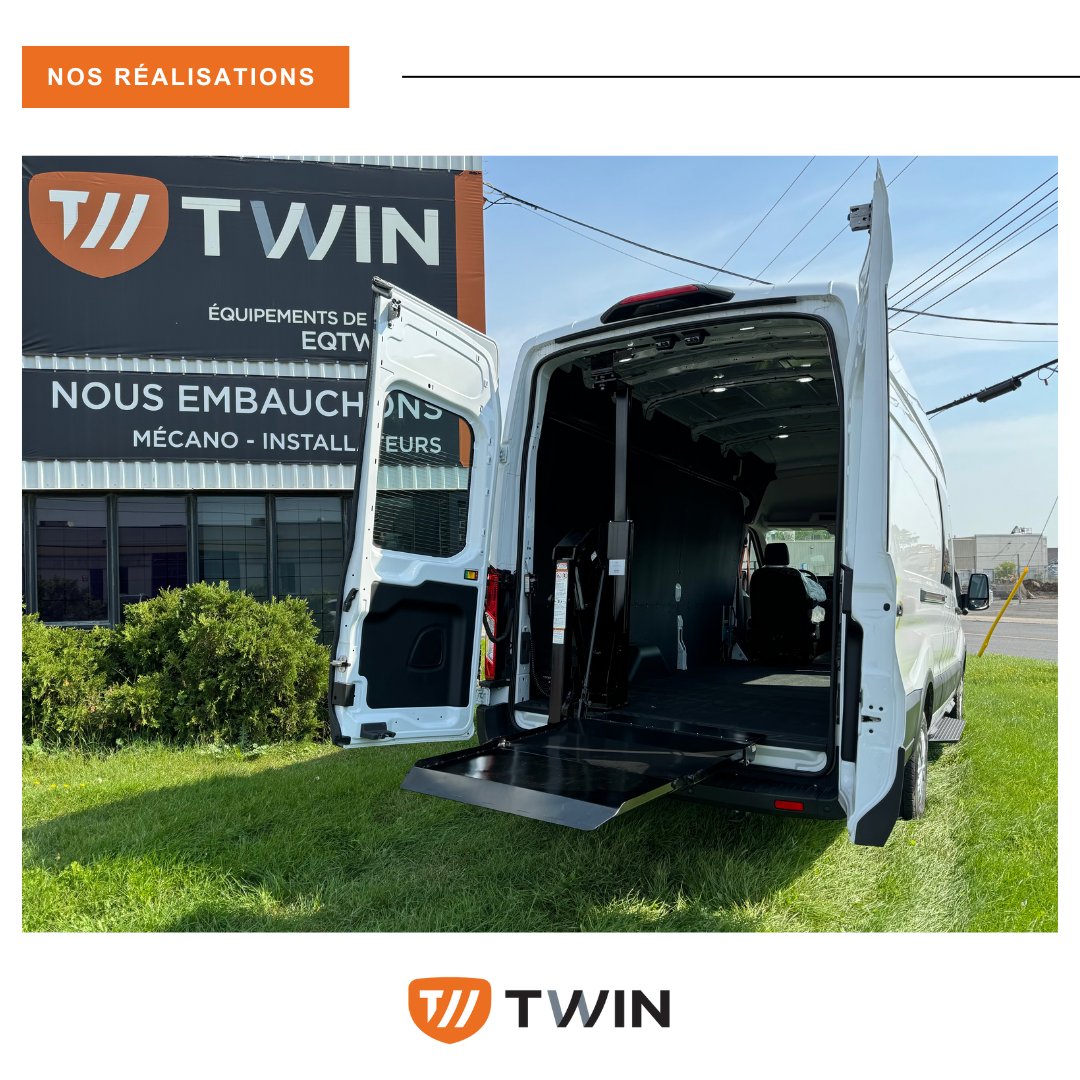 eqtwin's tweet photo. 💥 NOS RÉALISATIONS | Anjou 
 
🔸Installation de monte-charge de marque Tommy Gate
🔸Modèle compact avec capacité de levage de 650 lb
🔸Monte-charge pliable une fois monté pour accès à la porte arrière
🔸Acier peinturé noir
🔸Contrôle avec fil
🛻 Ford E-Transit 2024 https://t.co/vf2wSl3OiF